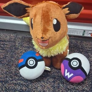Build-A-Bear Eevee Plush with Poké Balls